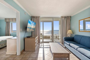 Hosteeva Beachfront Condo With Private Balcony